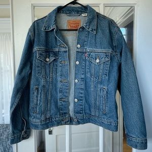 Levi Denim Jacket Medium